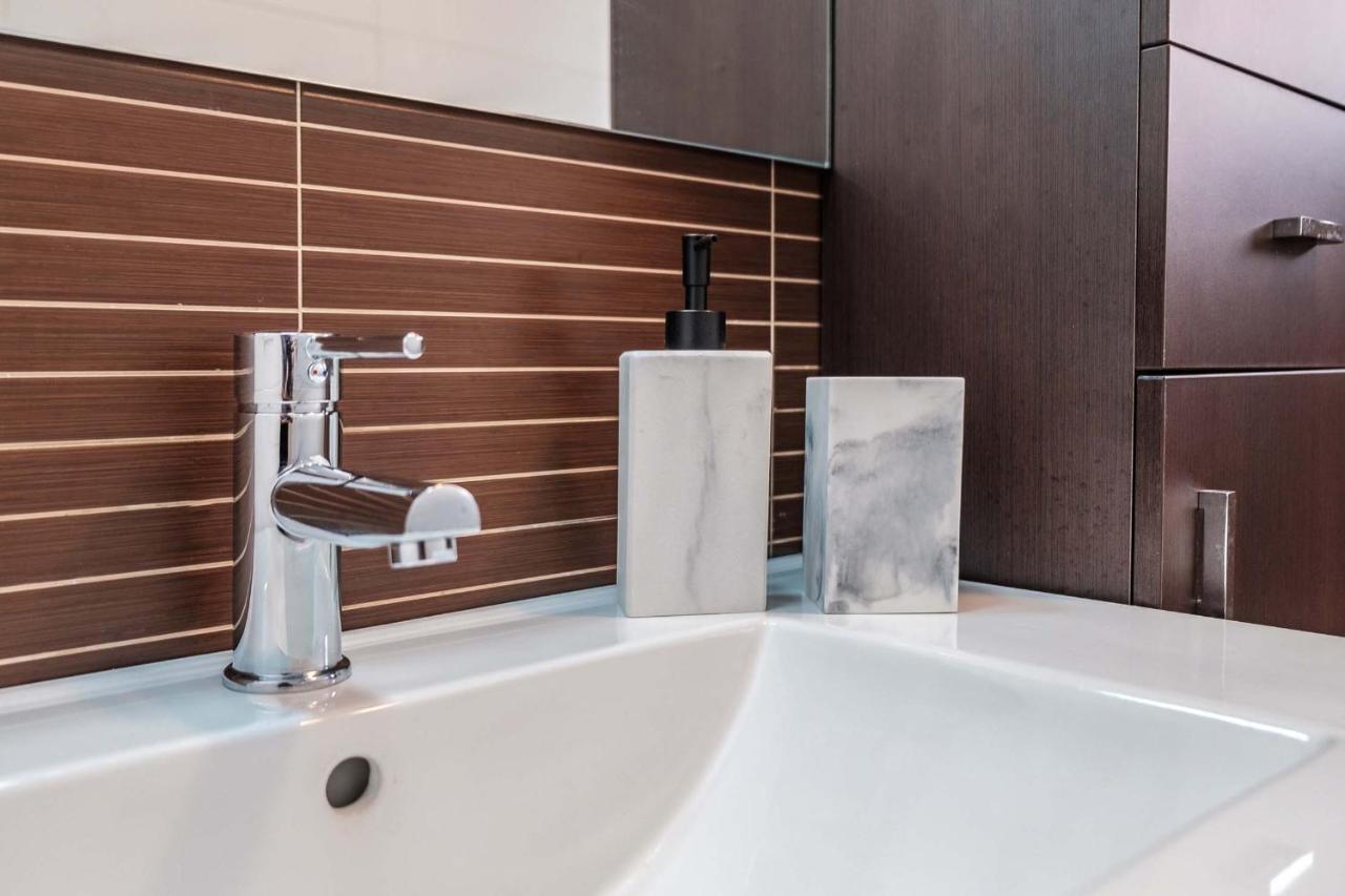 لا لاغونا Stylish And Chic City Center Apartment With Wifi المظهر الخارجي الصورة